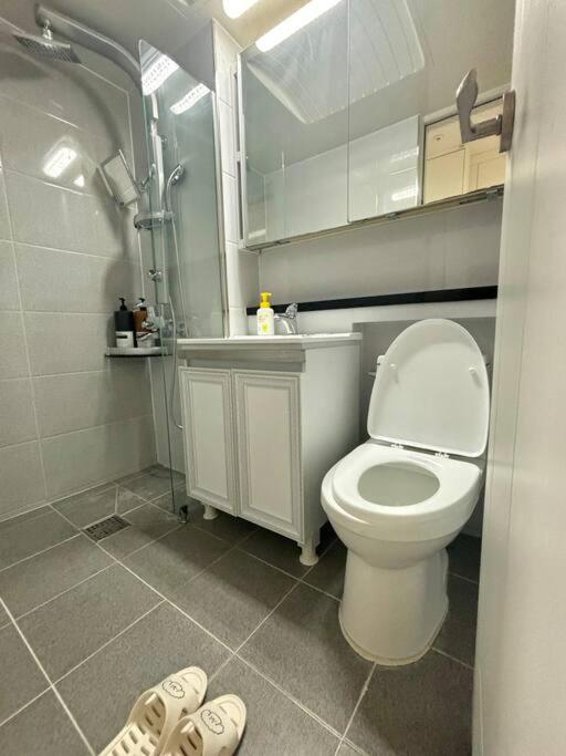 Apartment Nearby Subway, 2 Bedroom Big House Seoul